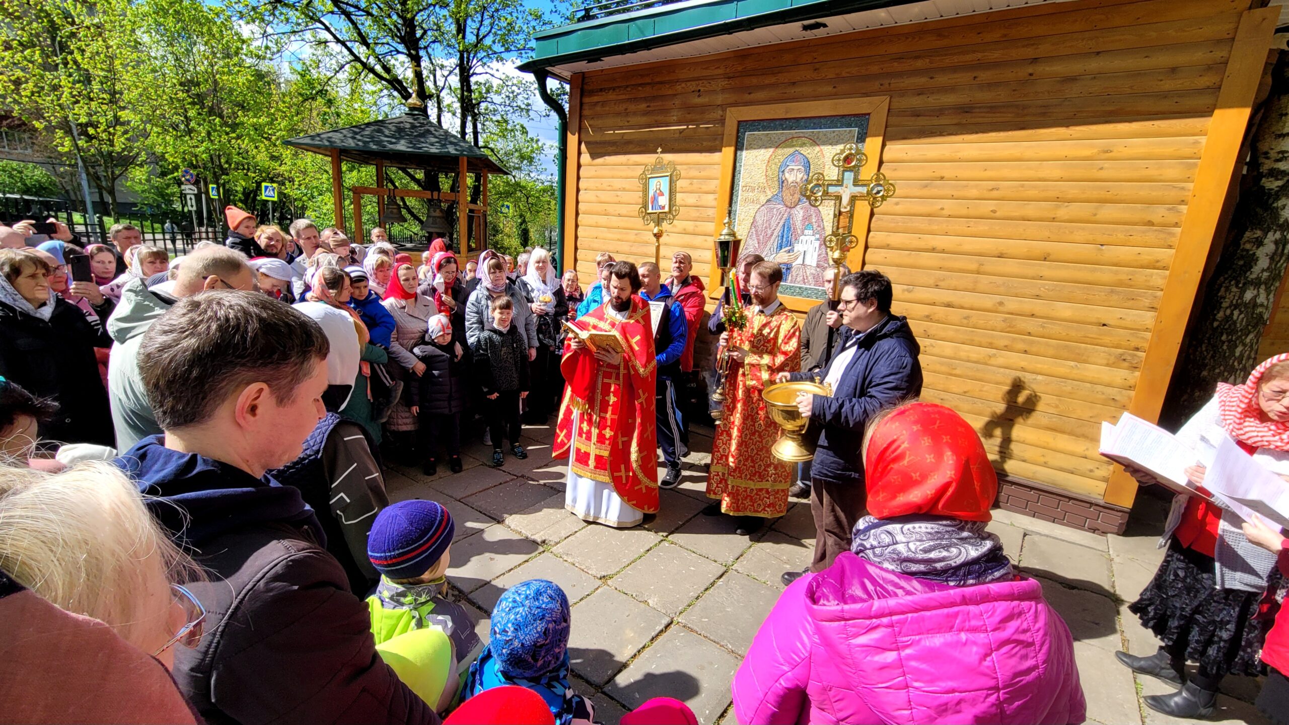 Подробнее о статье Со Светлой Седмицей!