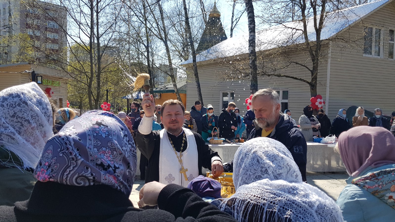 Подробнее о статье Освящение пасхальных приношений