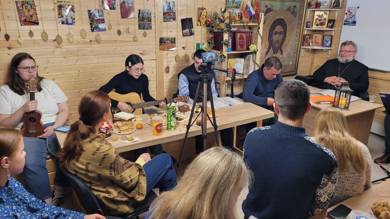 Подробнее о статье Приглашаем на «Воскресный вечер»